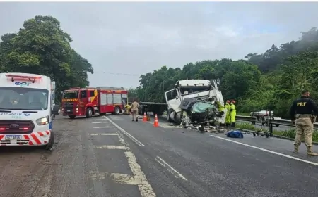 Vítima fica gravemente ferida em batida traseira na BR 277
