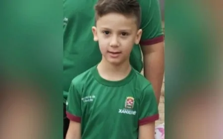 Menino que morreu em capotamento de veículo é velado em Xanxerê